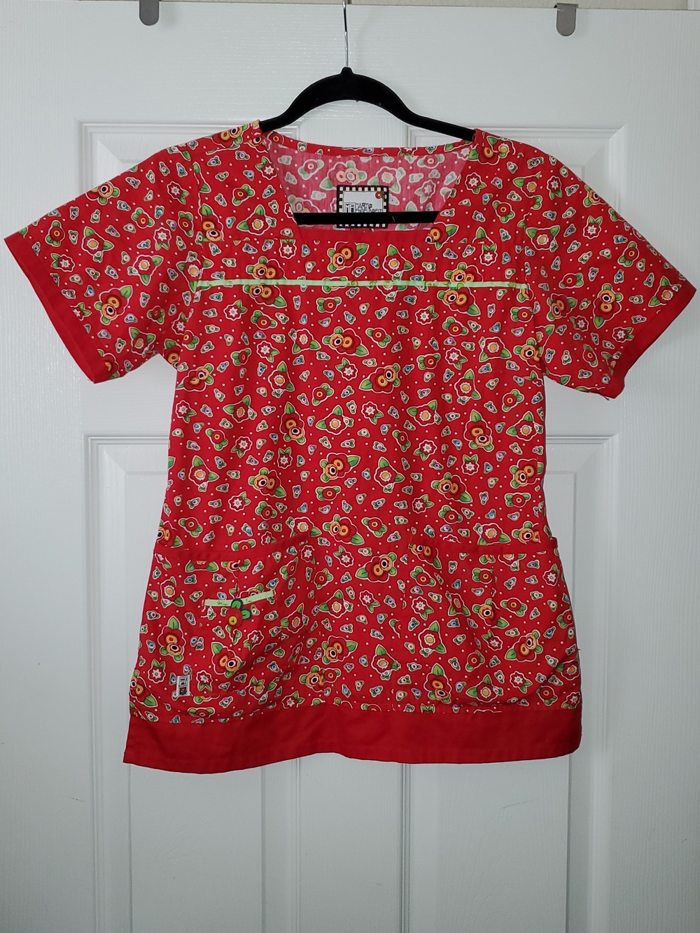 Mary Engelbreit Floral Scrub Top Size XS